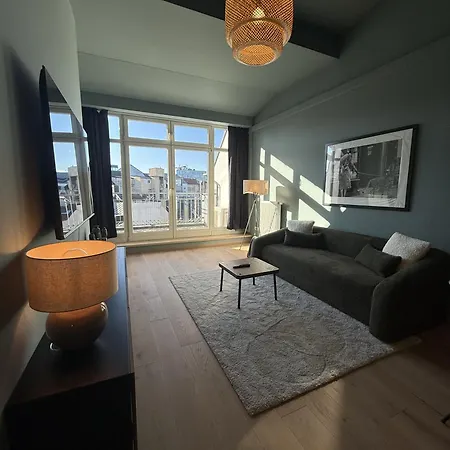 Zentrales Dachgeschoss-apartment Augustenstrasse Апартаменты Мюнхен